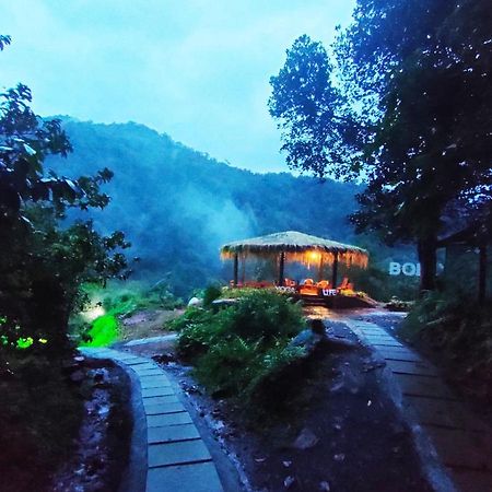 Holistic Stay Eco-Resort & Ayurvedic Retreat Paithalmala Buitenkant foto
