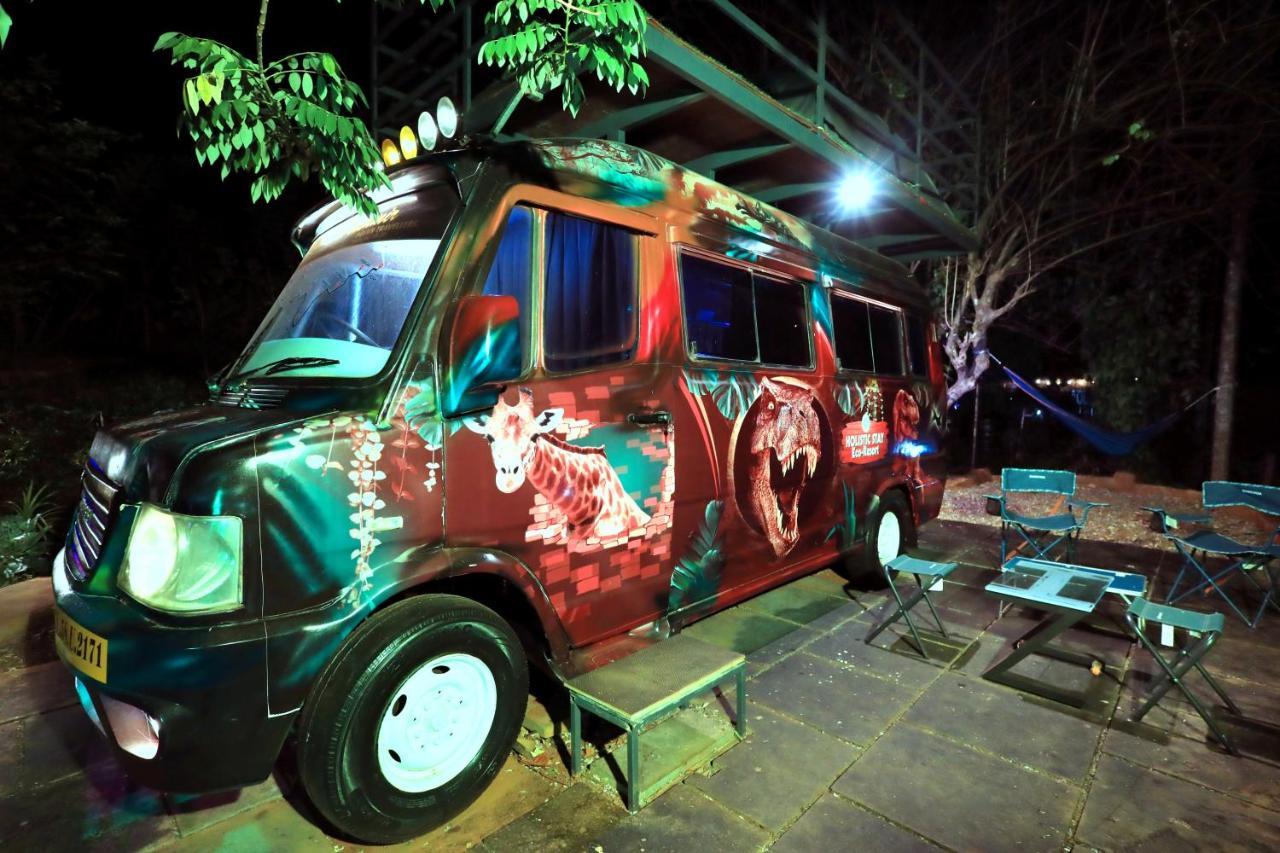 Holistic Stay Eco-Resort & Ayurvedic Retreat Paithalmala Buitenkant foto