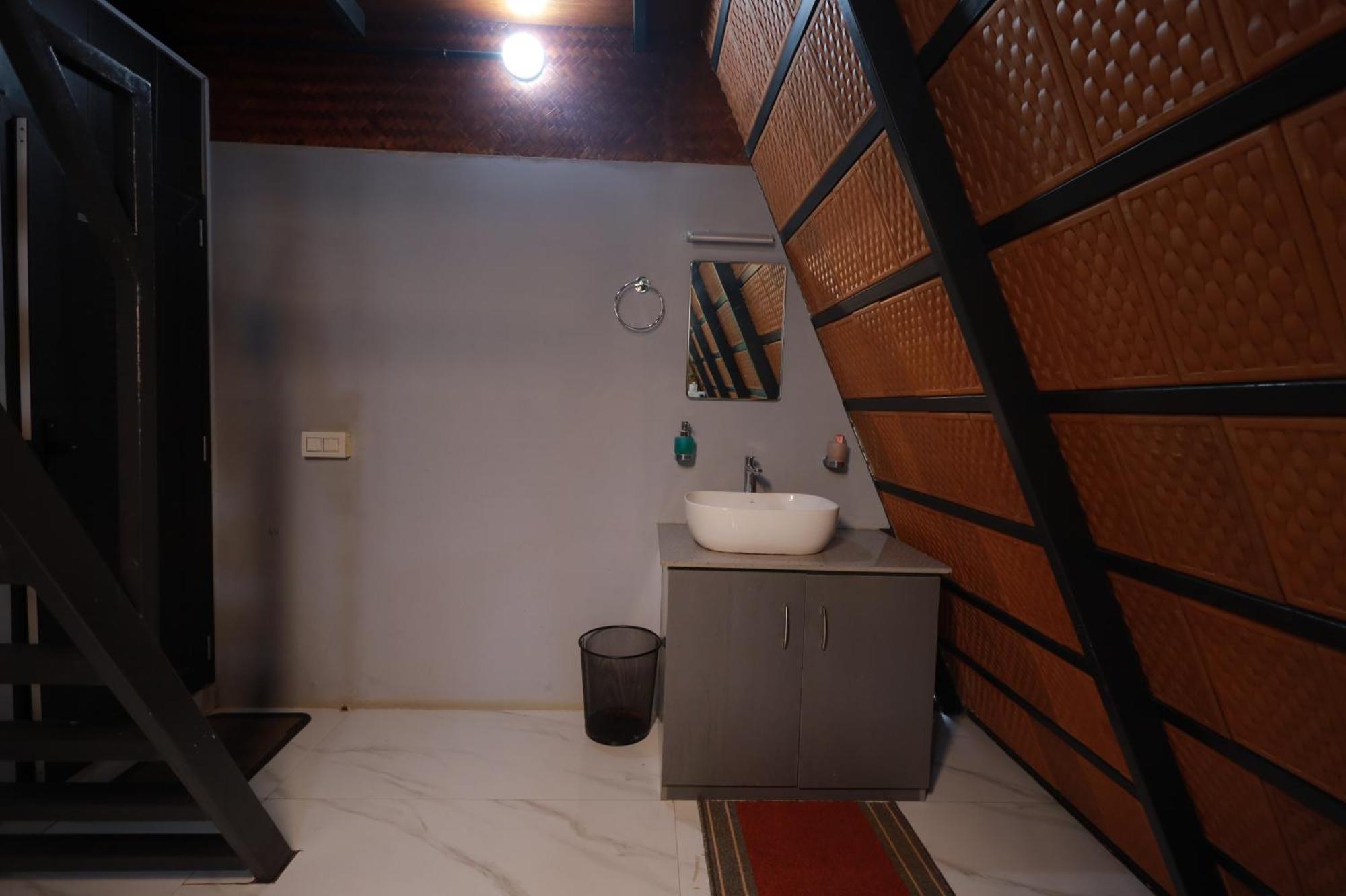 Holistic Stay Eco-Resort & Ayurvedic Retreat Paithalmala Buitenkant foto