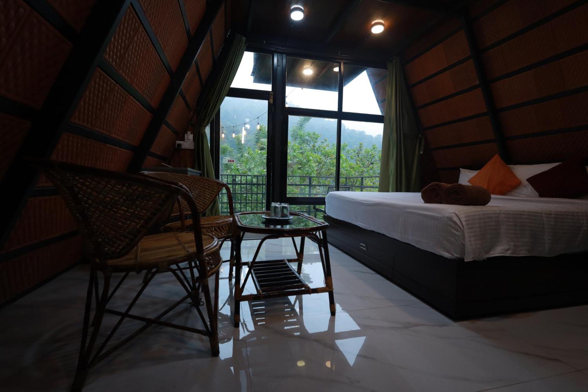 Holistic Stay Eco-Resort & Ayurvedic Retreat Paithalmala Buitenkant foto