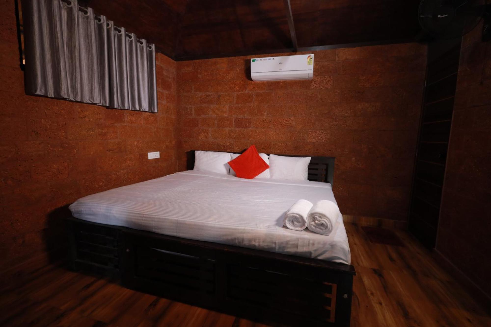 Holistic Stay Eco-Resort & Ayurvedic Retreat Paithalmala Buitenkant foto