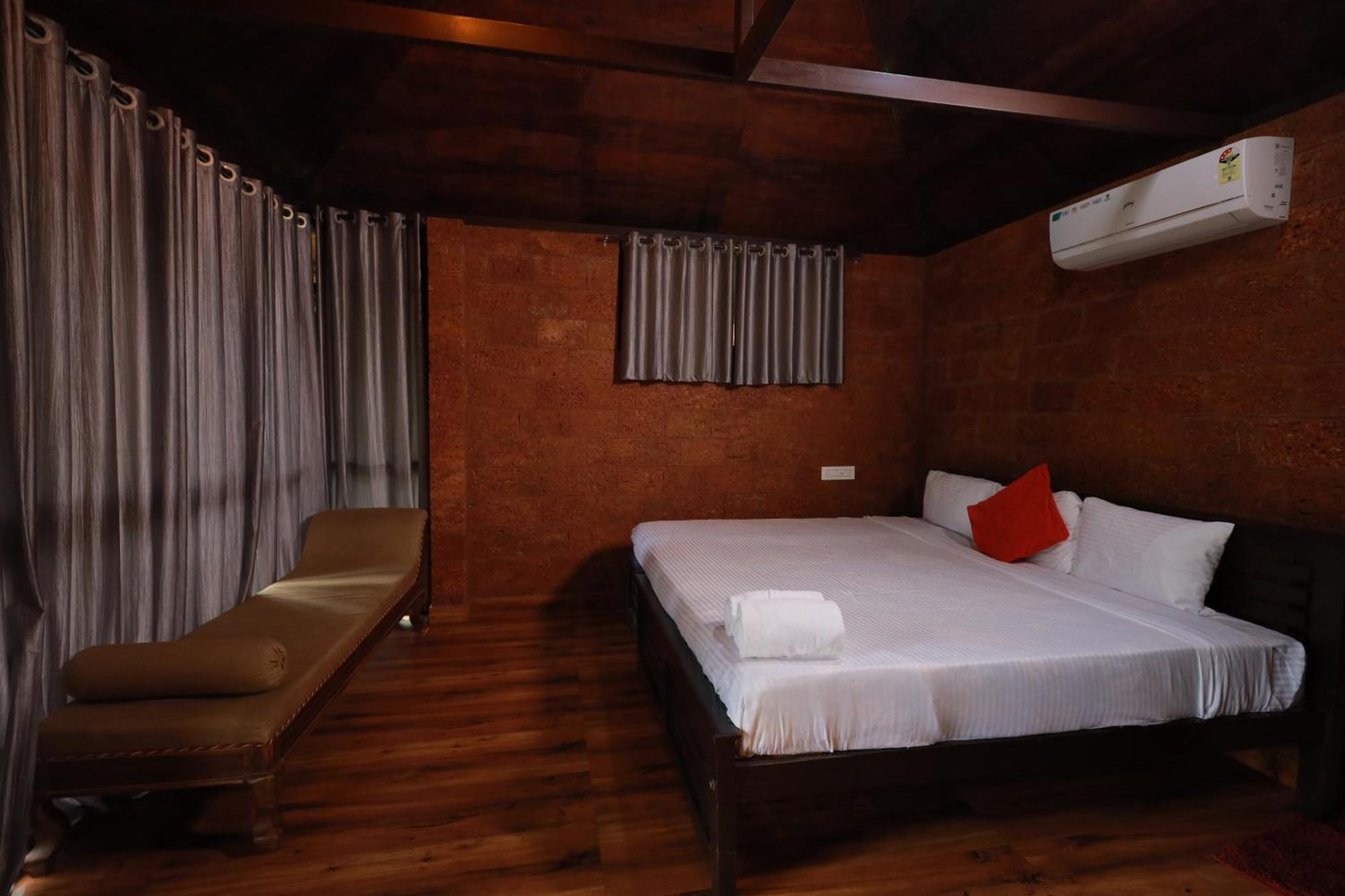 Holistic Stay Eco-Resort & Ayurvedic Retreat Paithalmala Buitenkant foto
