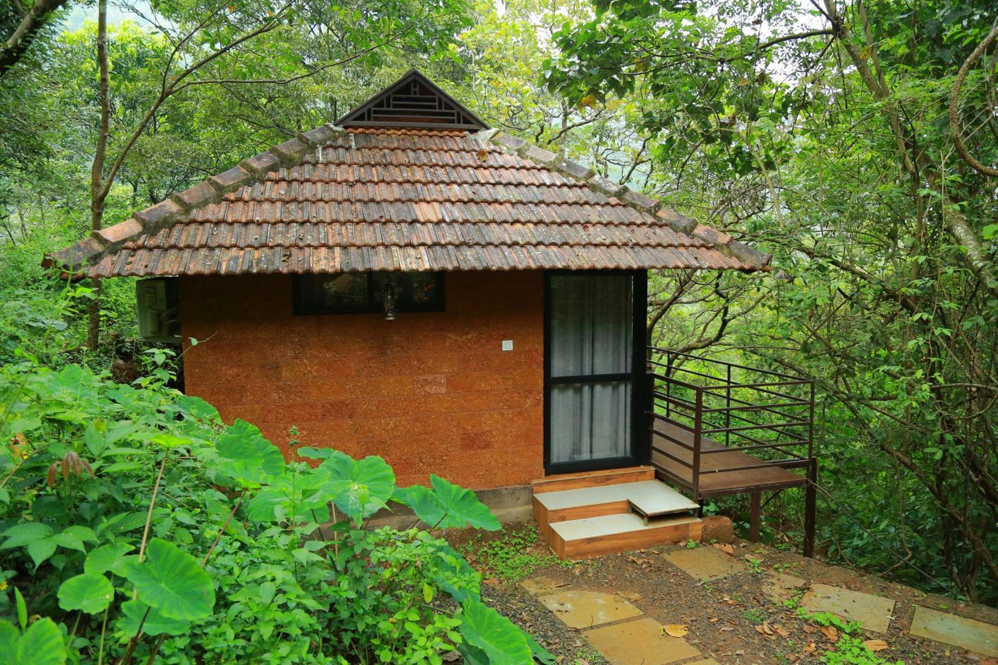 Holistic Stay Eco-Resort & Ayurvedic Retreat Paithalmala Buitenkant foto