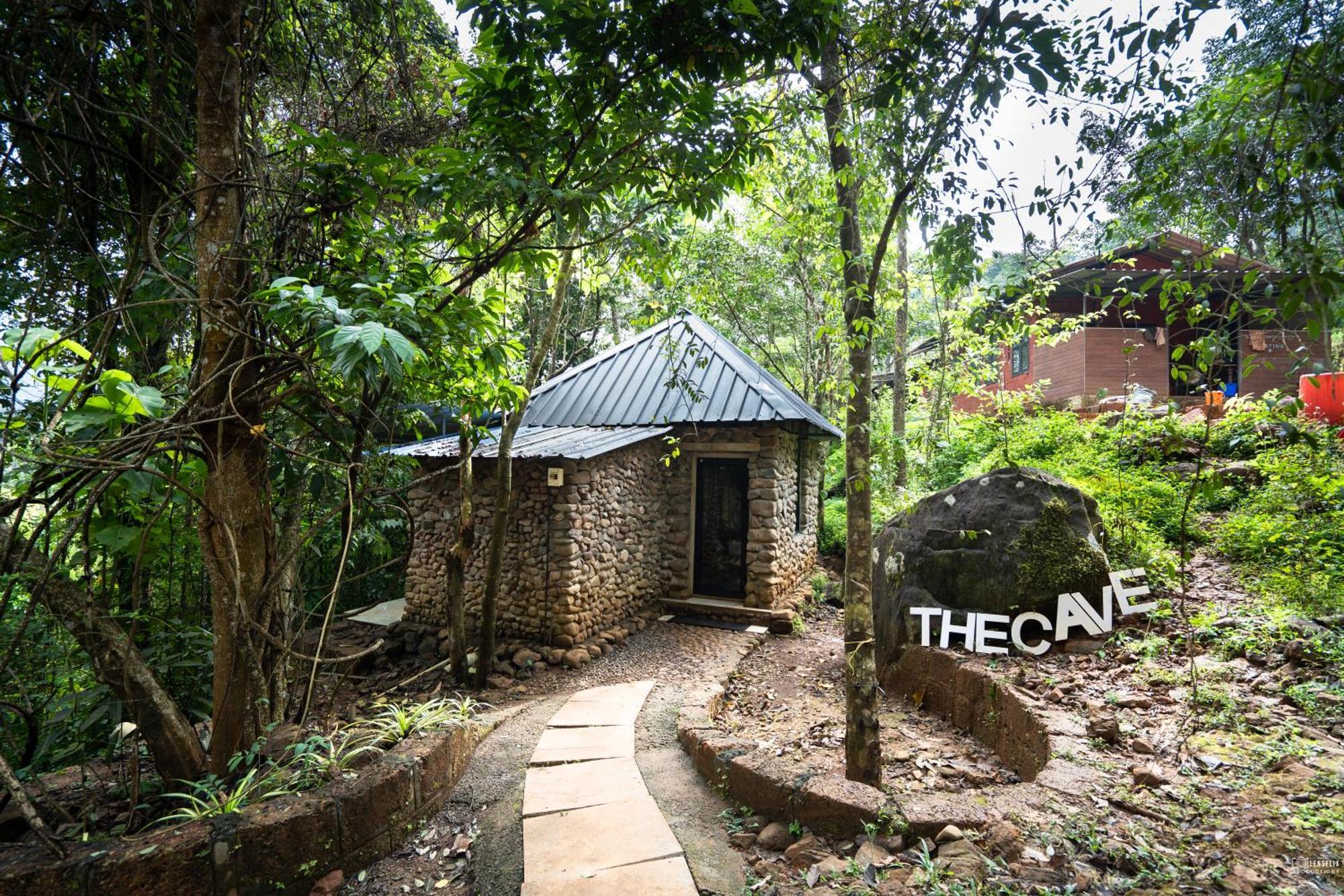 Holistic Stay Eco-Resort & Ayurvedic Retreat Paithalmala Buitenkant foto