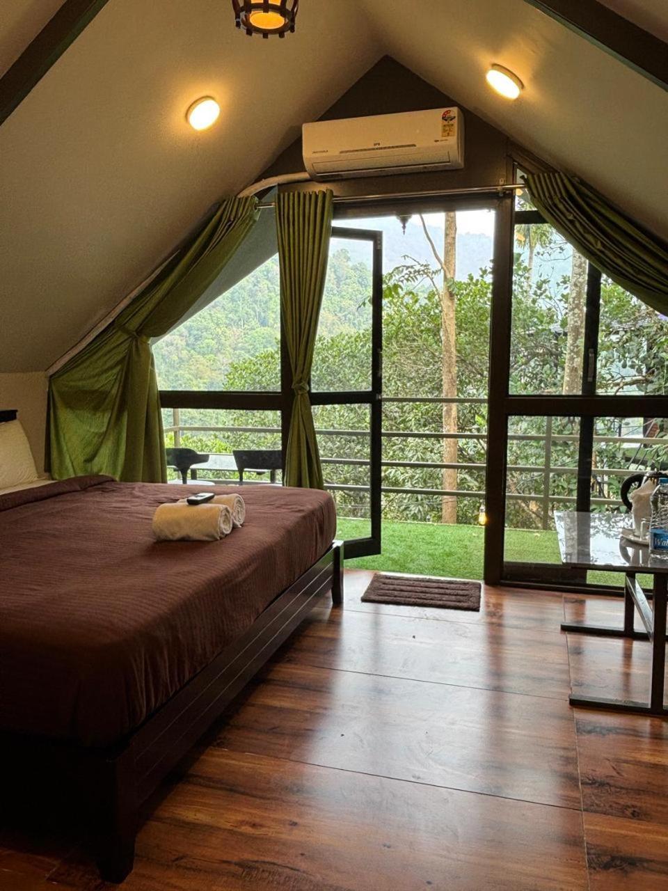 Holistic Stay Eco-Resort & Ayurvedic Retreat Paithalmala Buitenkant foto